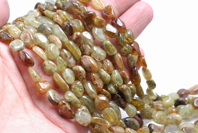 6-7MM GREEN GARNET GEMSTONE PEBBLE NUGGET LOOSE BEADS 15.5/"